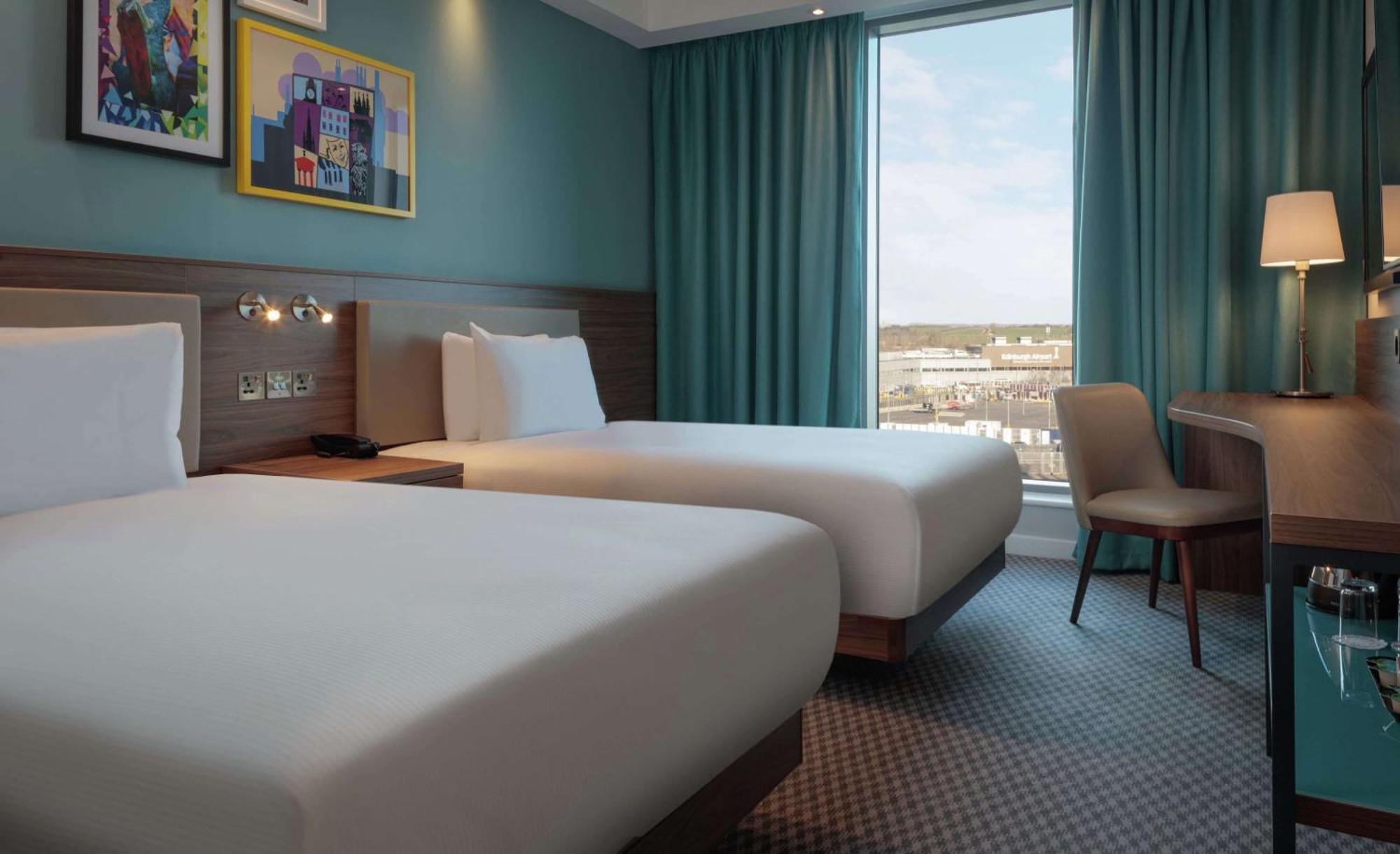 Hampton By Hilton Edinburgh Airport Hotell Ingliston Exteriör bild